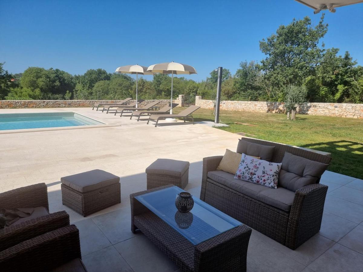Luxury Villa Serena 2022 - With Heated Pool Cukrici Экстерьер фото