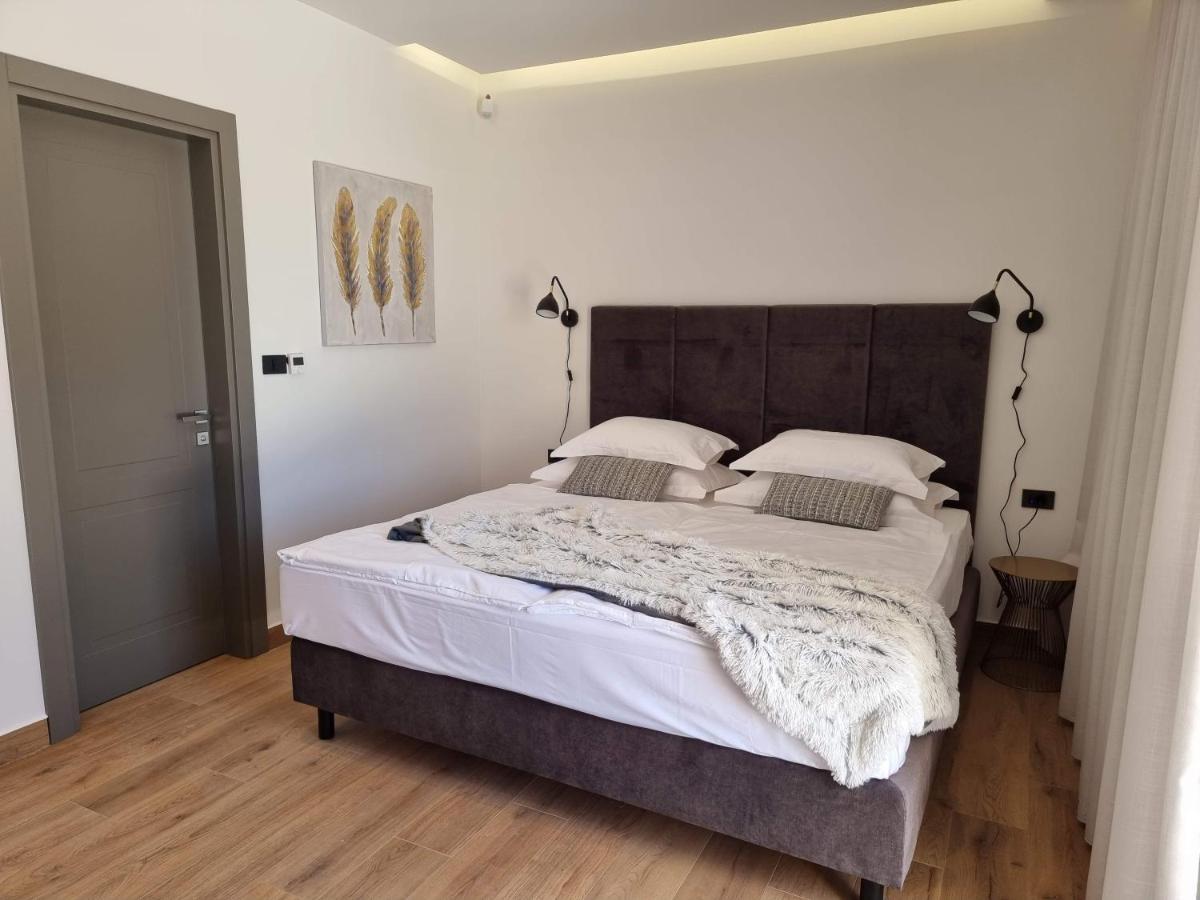 Luxury Villa Serena 2022 - With Heated Pool Cukrici Экстерьер фото